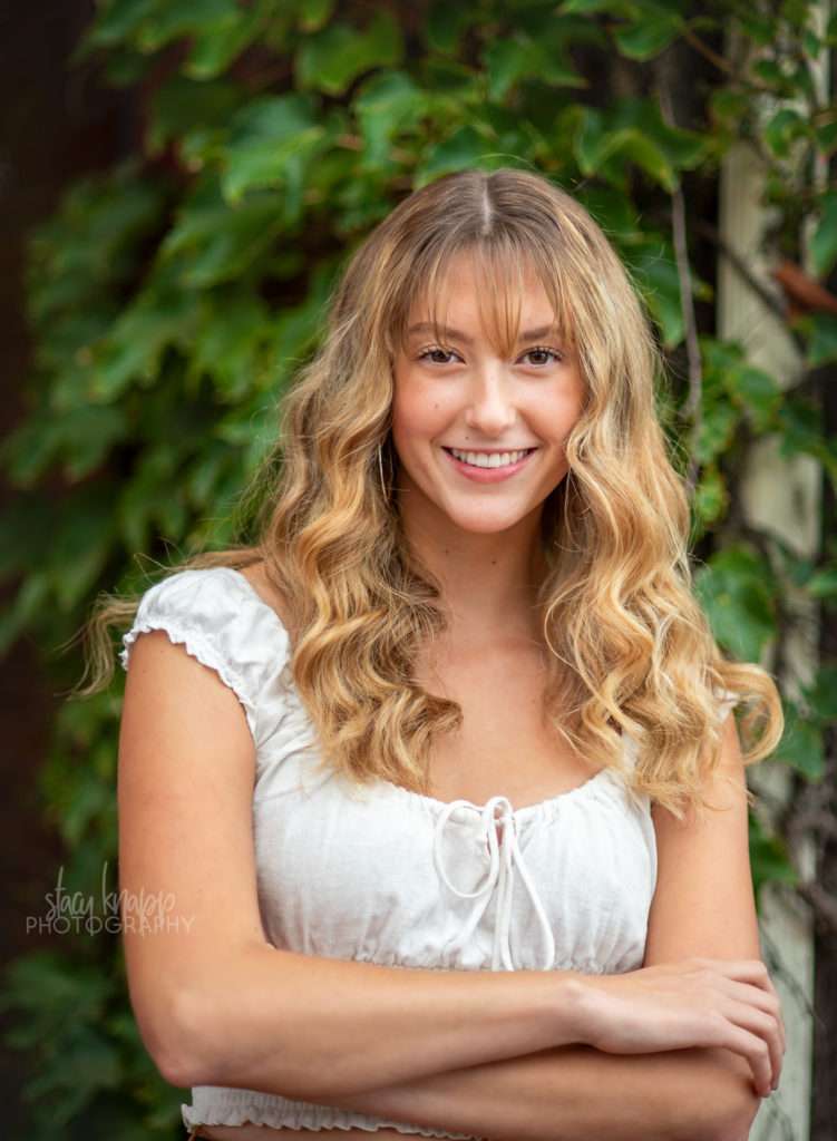 Senior girl head shot